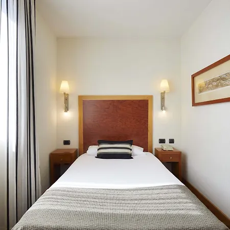 Hotel Exe Plaza Delicias Saragoça