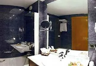 Hotel Exe Plaza Delicias 3*