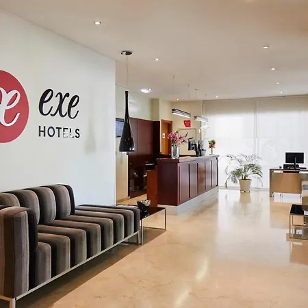 Hotel Exe Plaza Delicias 3*
