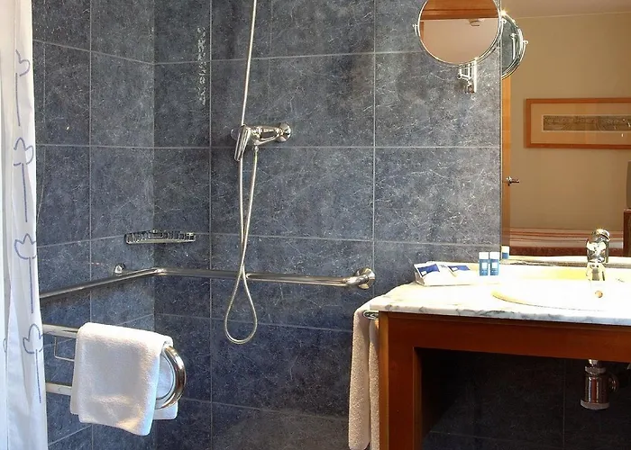 Exe Plaza Delicias Hotell